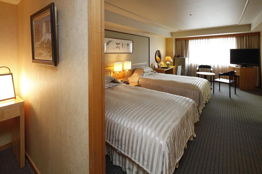 Miyako Hotel Gifu Nagaragawa Exterior photo A room at the hotel