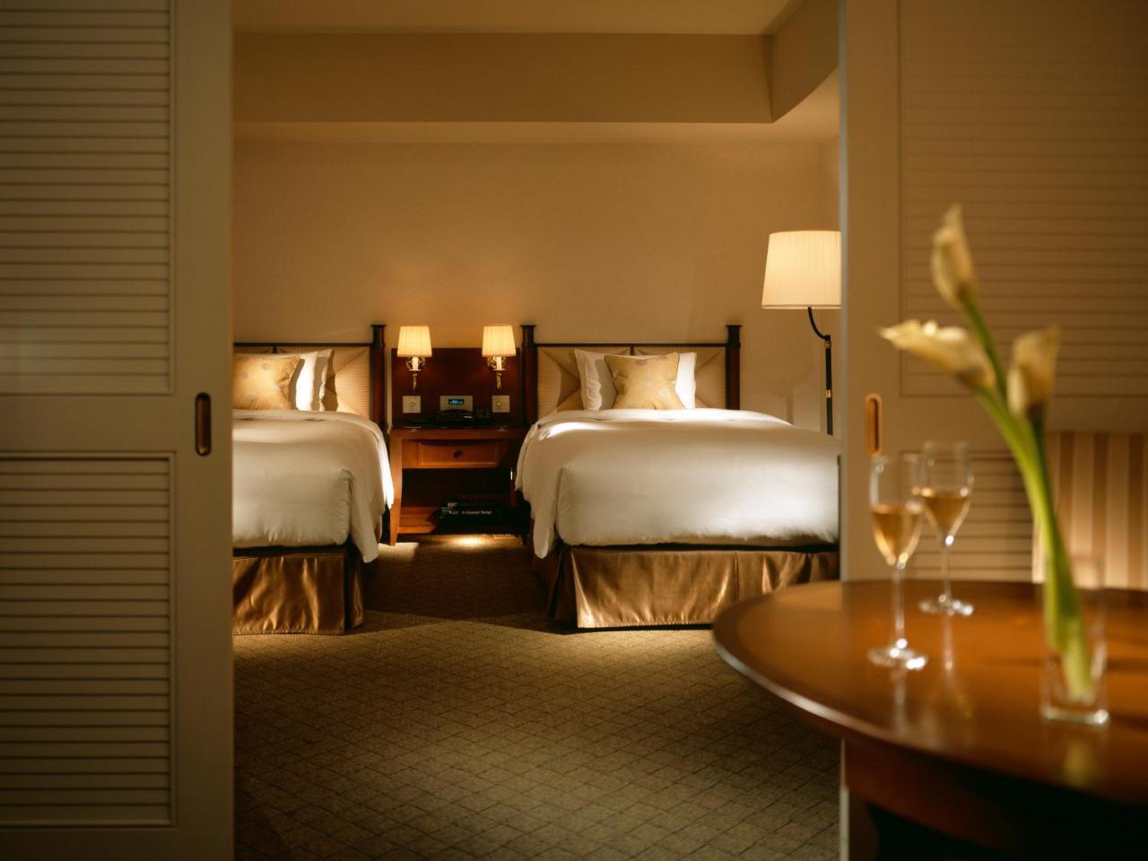 Miyako Hotel Gifu Nagaragawa Exterior photo A guest room at The Peninsula